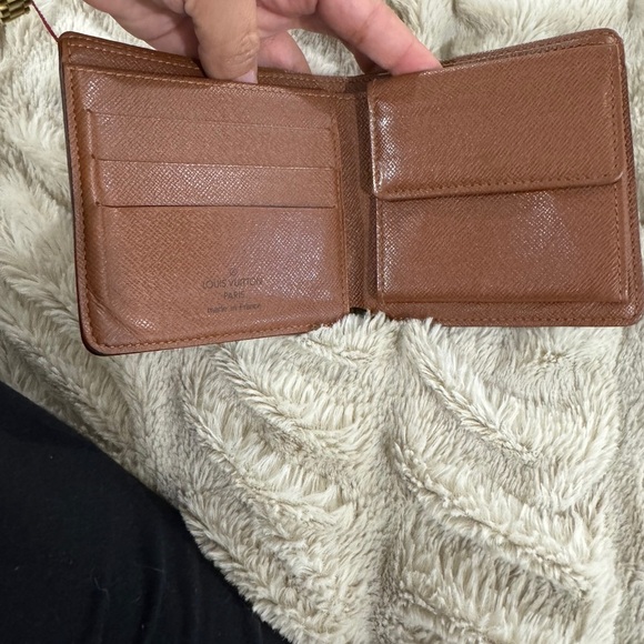 Louis Vuitton Monogram Men’s Wallet authentic - Picture 5 of 10